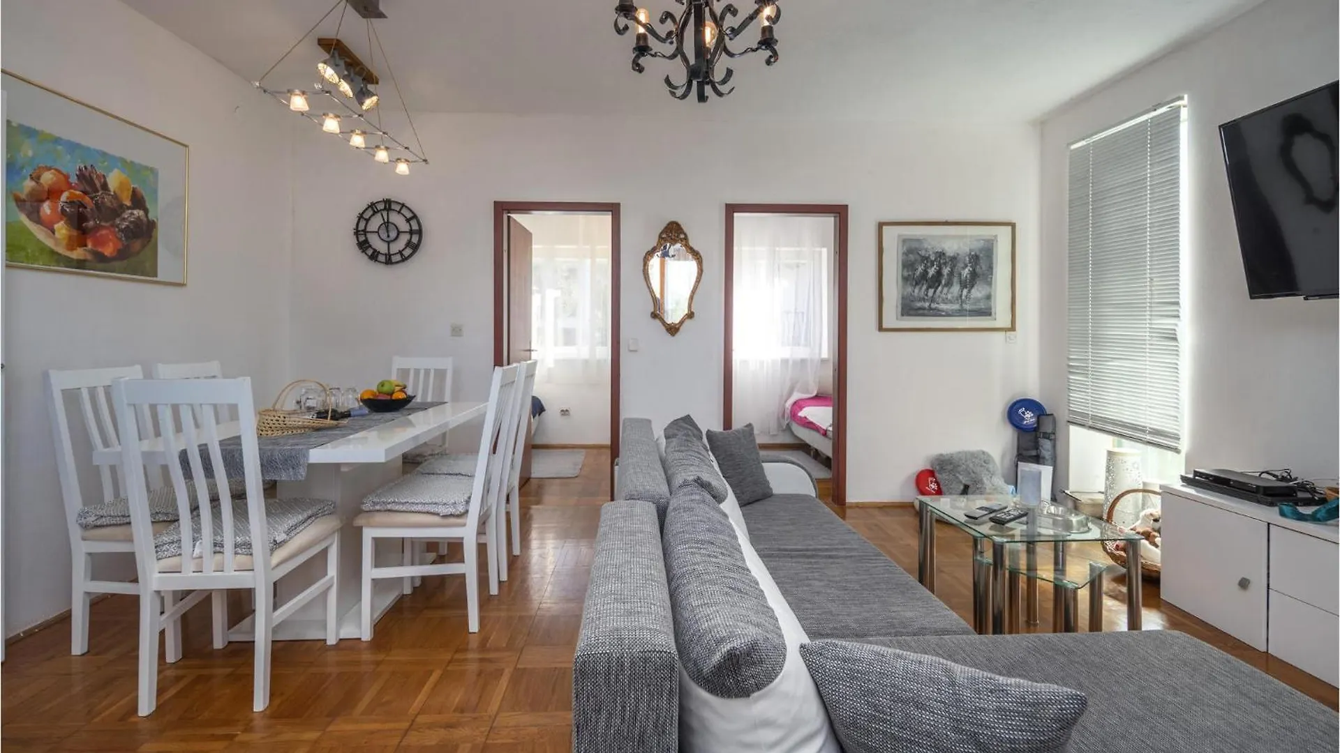 Cozy Apartment In Malinska With Kitchen