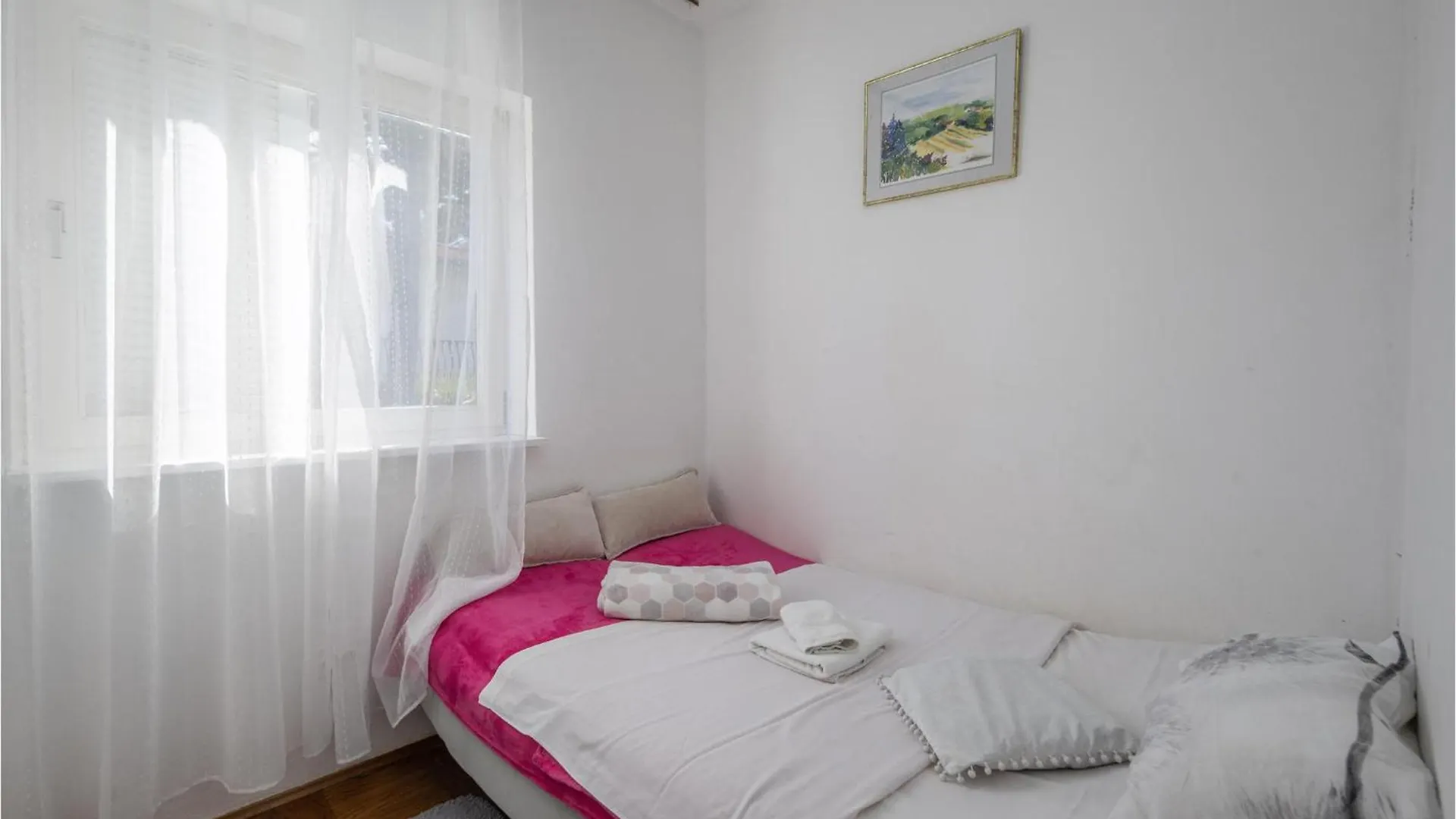 Cozy Apartment In Malinska With Kitchen Chorvatsko